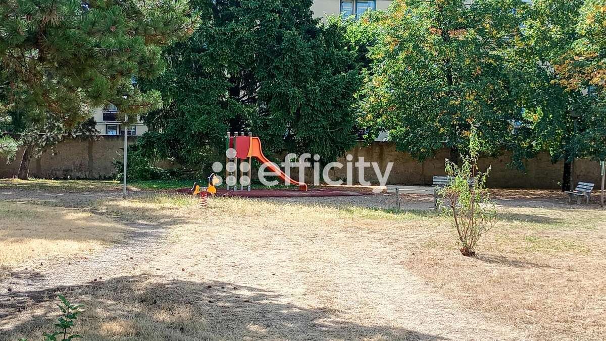 Appartement à LYON-8E