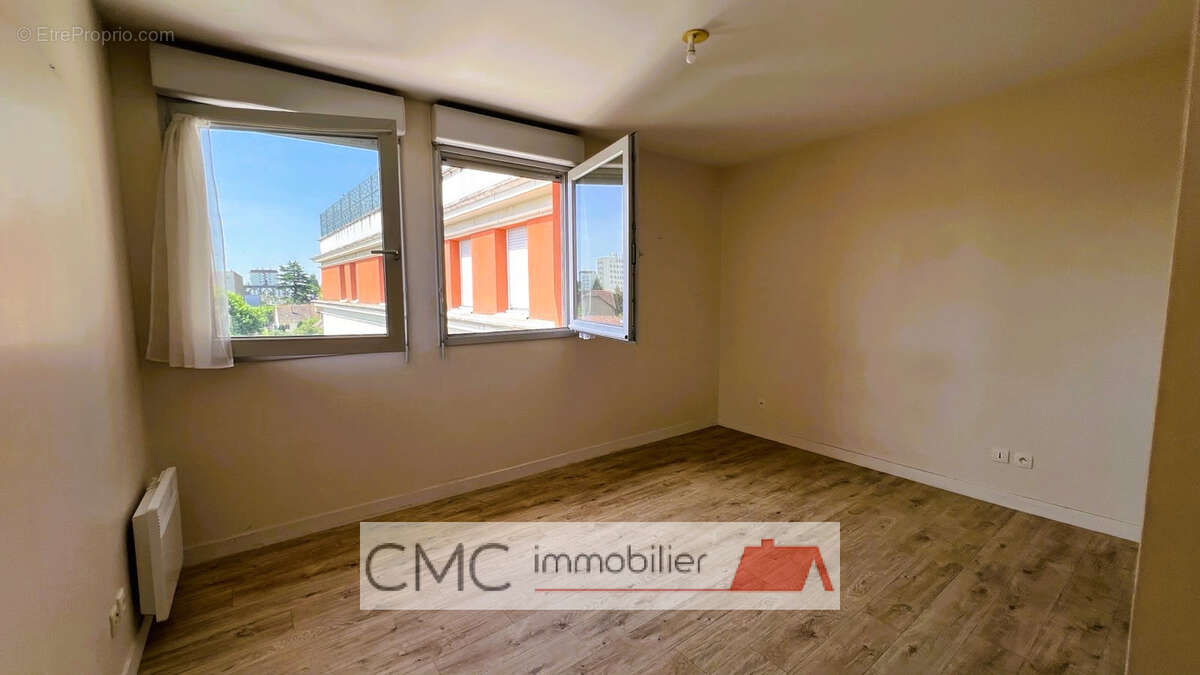Appartement à LUCE
