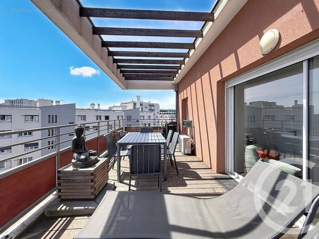 Appartement à LYON-8E