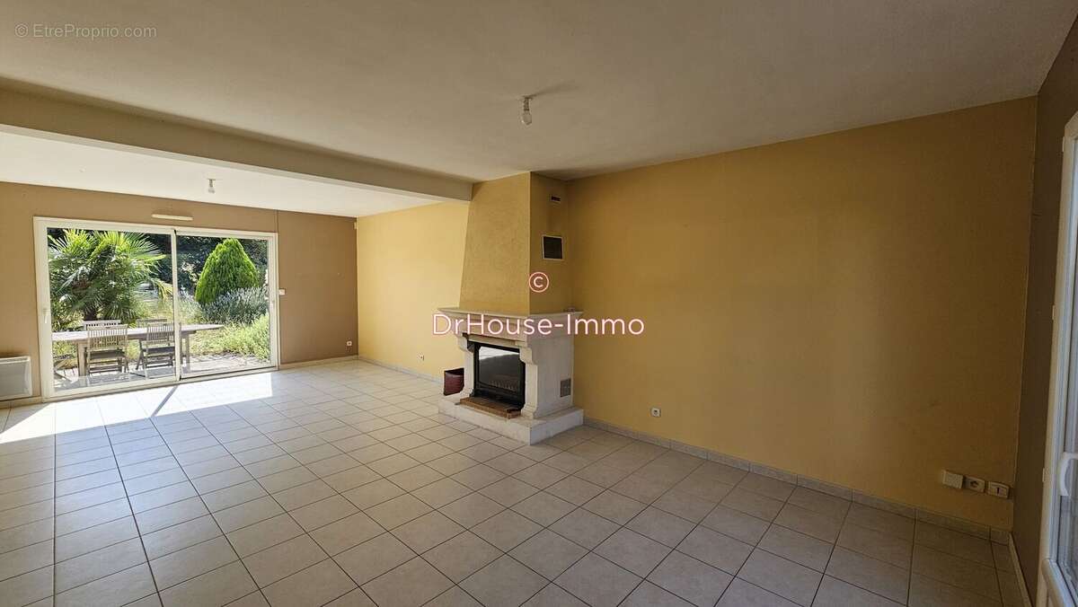 Maison à YVRE-L'EVEQUE