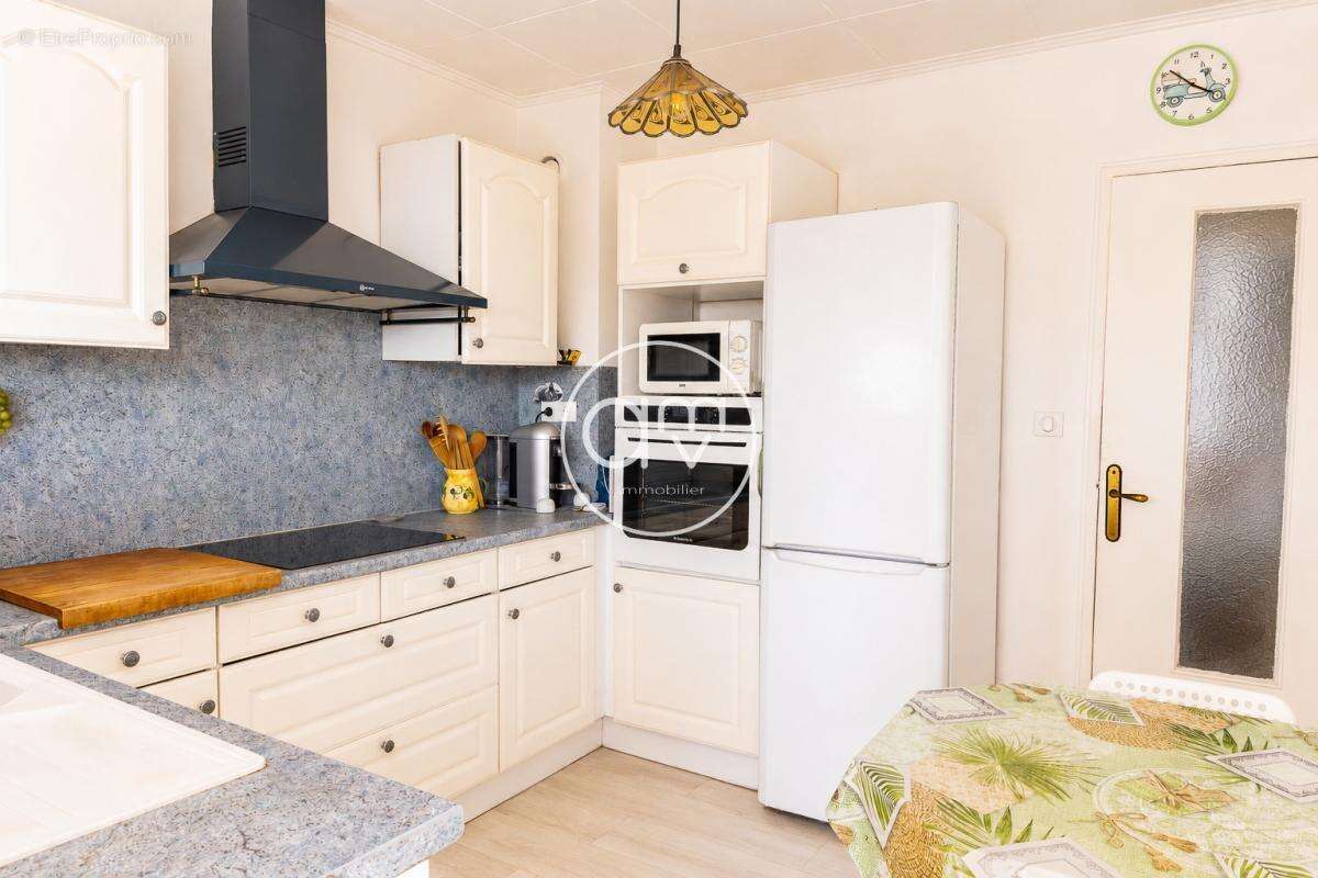 Toulon - la rode - appartement t3/t4- ascenseur - 89m2 - photo 4