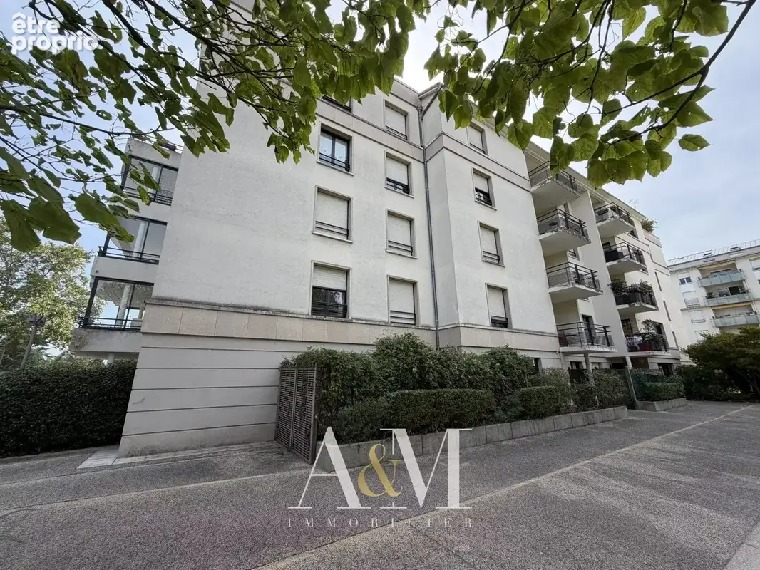 Appartement T4 de 90 m² + terrasse 14 m², cave et garage - photo 14