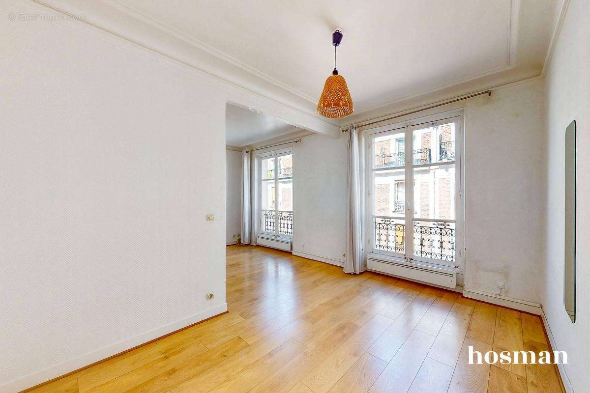 Appartement à PARIS-11E