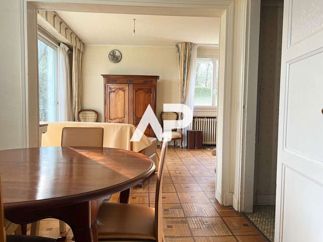 Maison à MONTMORENCY