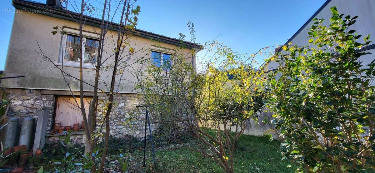 Maison à LE PLESSIS-ROBINSON