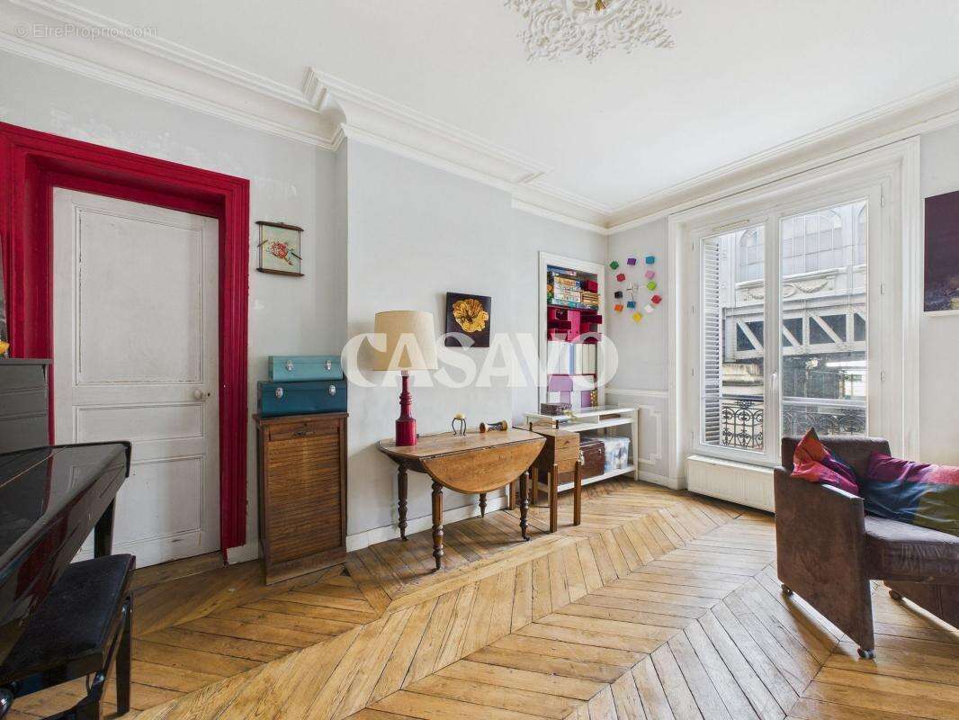 Appartement à PARIS-10E