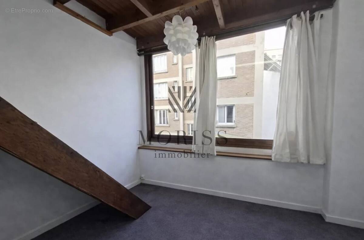 Appartement à PARIS-14E