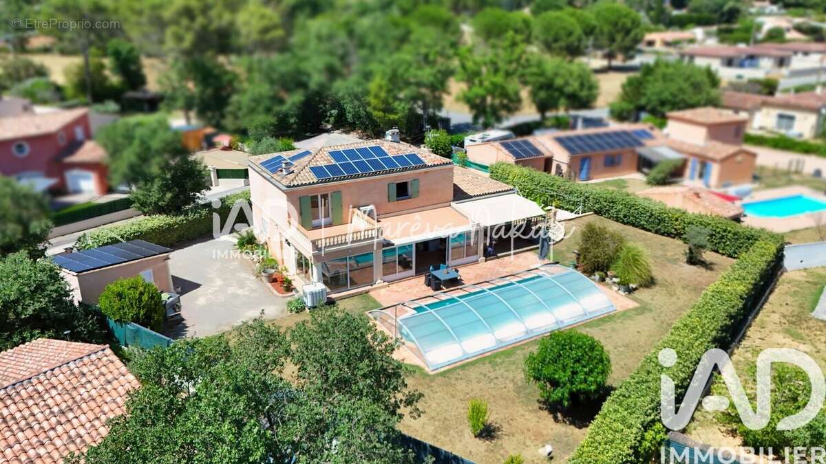 Maison 240 m² à Trans-En-Provence  - photo 2