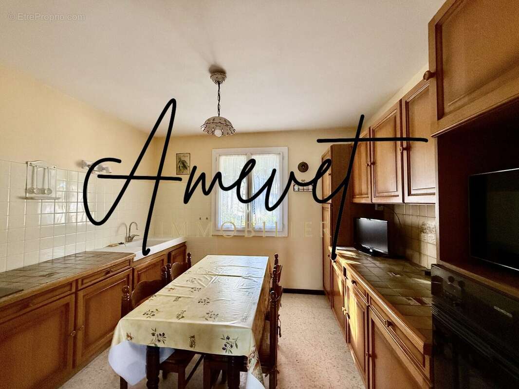 Maison à JONQUERETTES