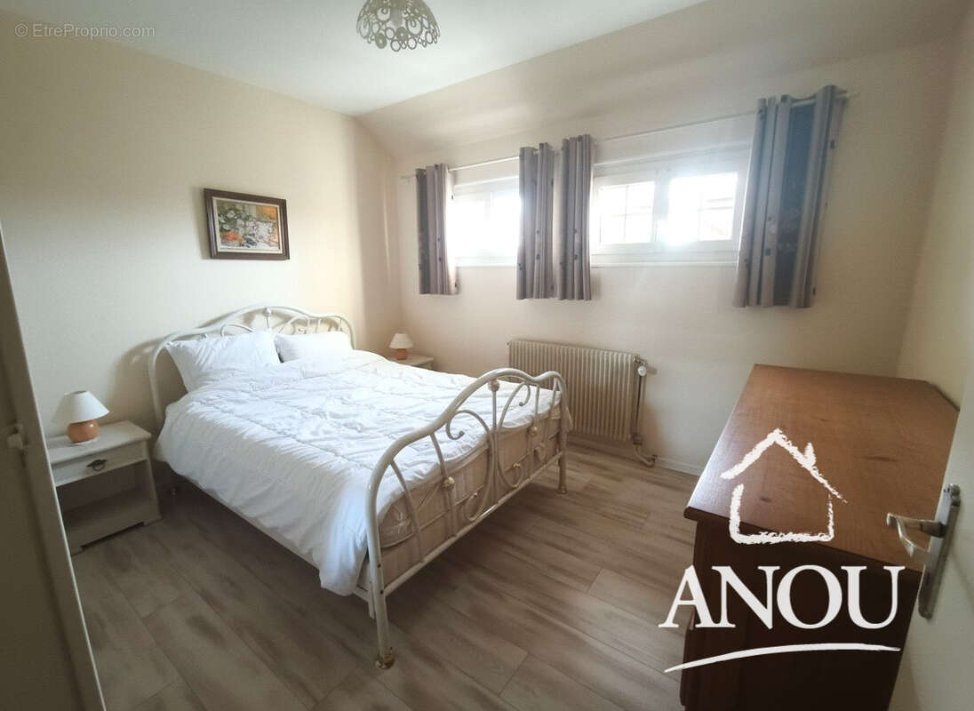 Maison à SAINT-DENIS-LES-PONTS