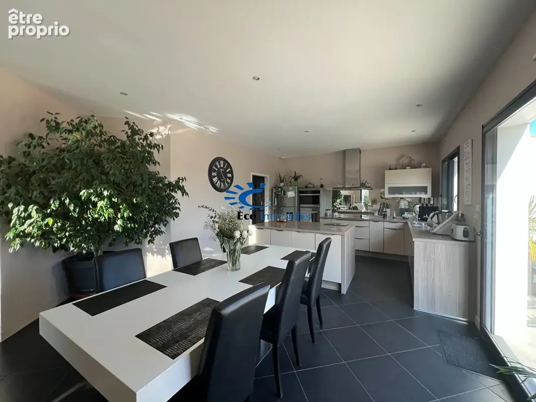 La jarrie maison contemporaine plain pied 3 chambres piscine garage - photo 13