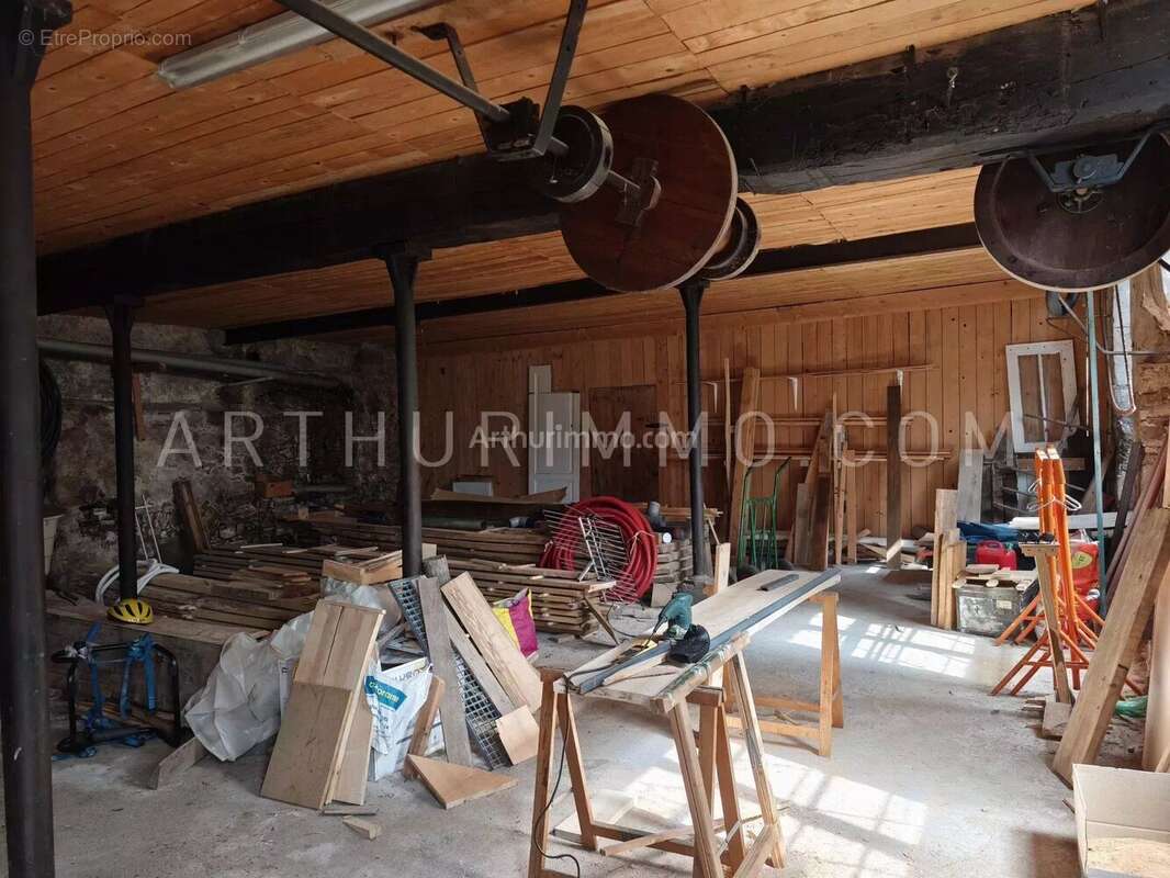 Vente Maison Saint-julien-molin-molette(42220) 450 000ï¿œ - photo 9