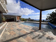 Maison à LES TROIS-BASSINS