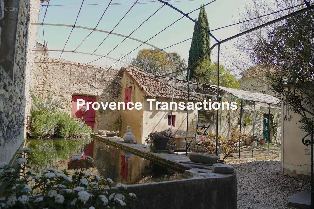 Maison à VAISON-LA-ROMAINE