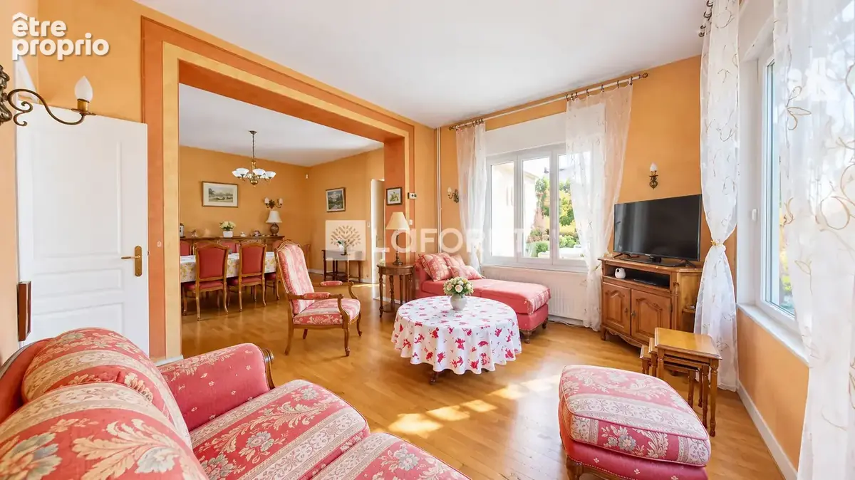 Montchat - Maison T4 - jardin - 118 m² - Garage double - photo 4