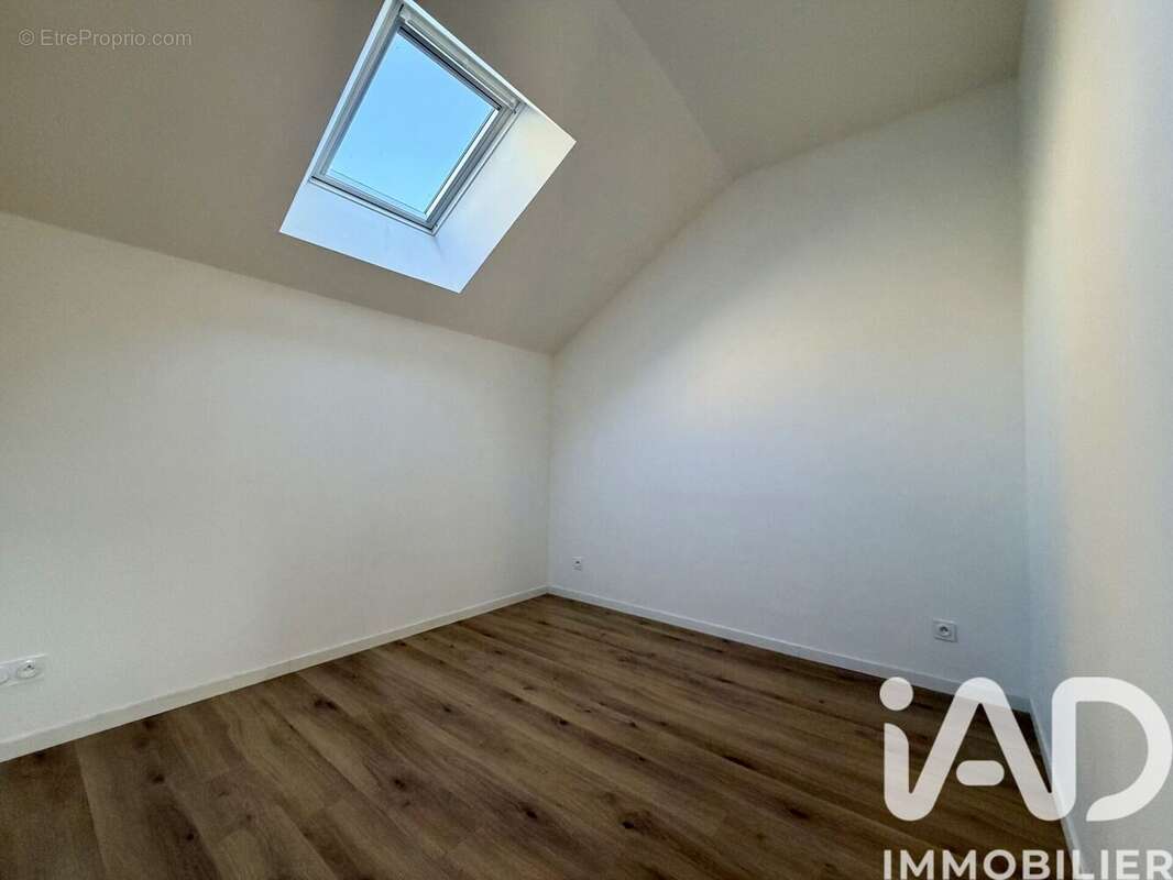 Photo 9 - Appartement à SAINT-ETIENNE-DE-MONTLUC