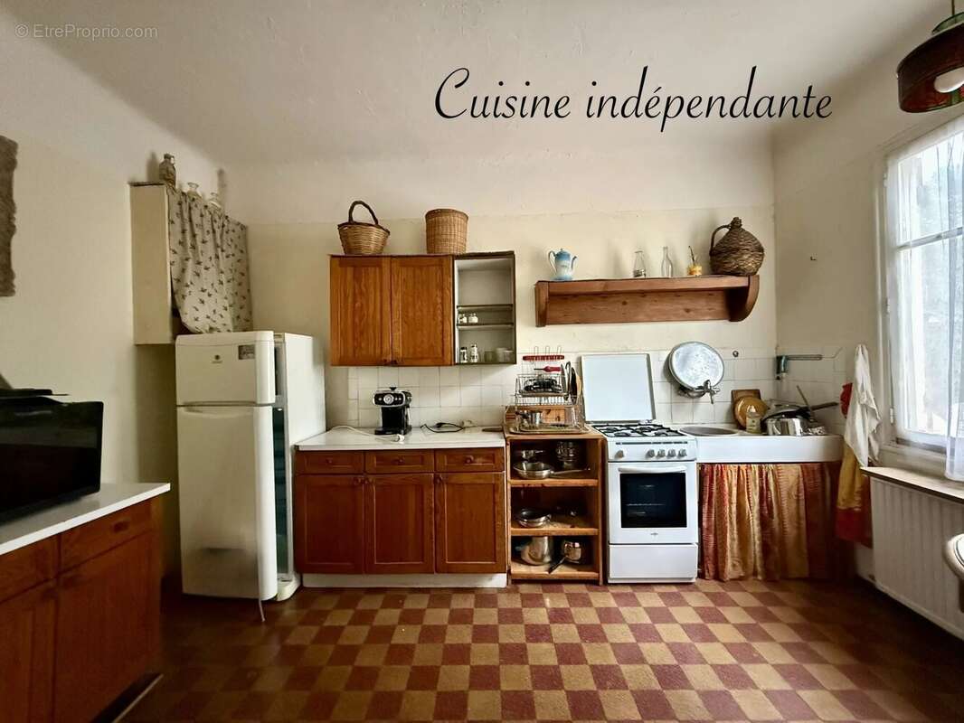 Maison à SIX-FOURS-LES-PLAGES