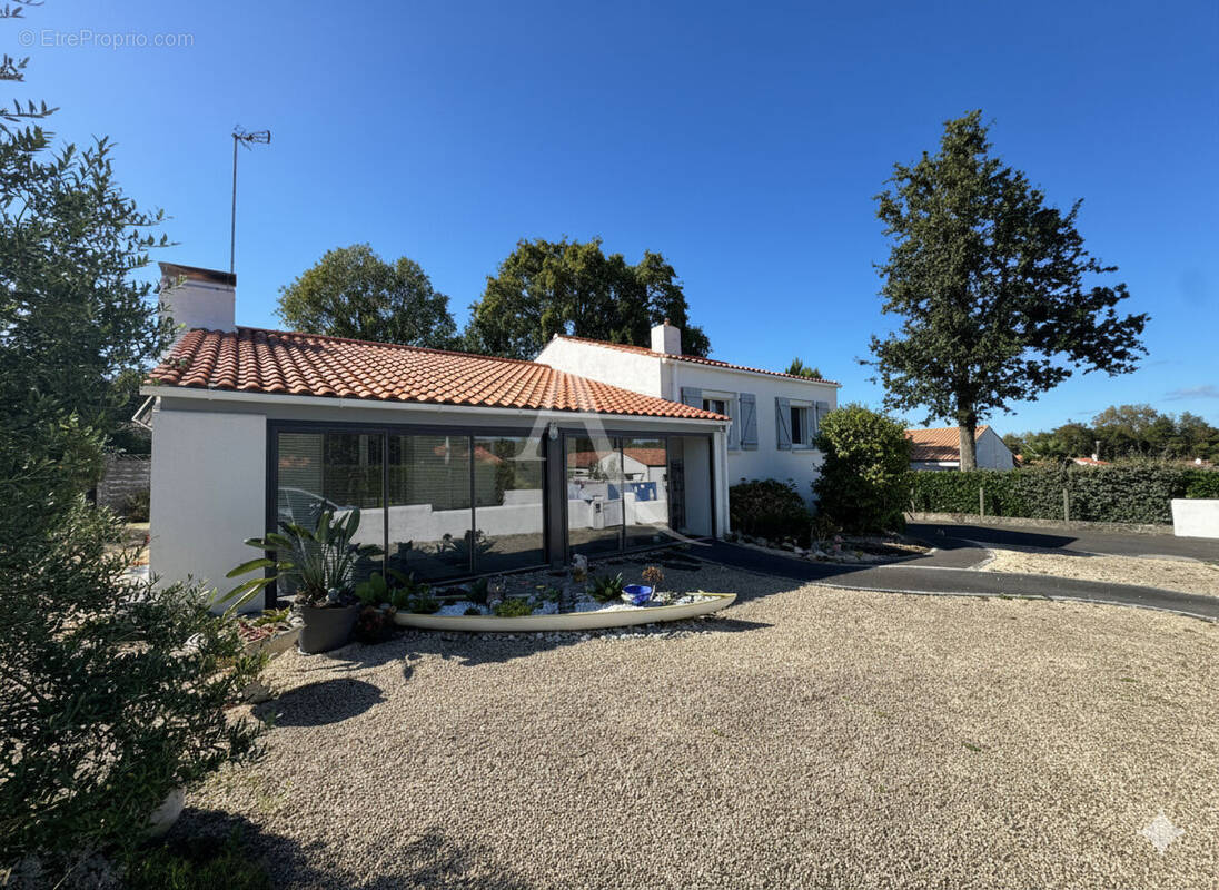 Maison à SAINT-MAIXENT-SUR-VIE