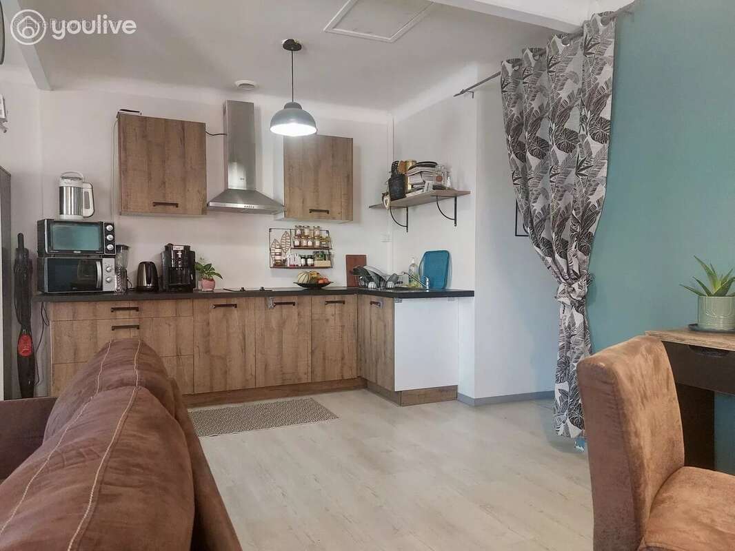 Commerce à LA FERRIERE