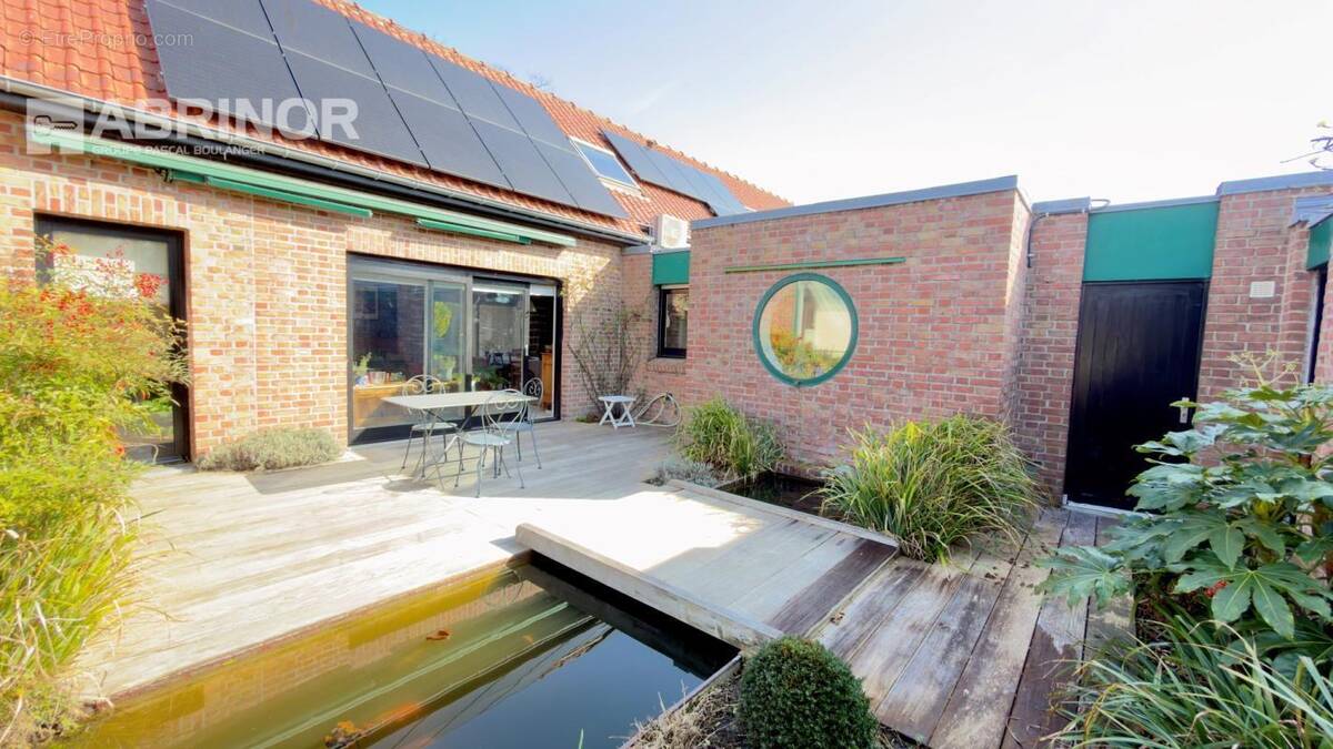 Maison à ENNETIERES-EN-WEPPES