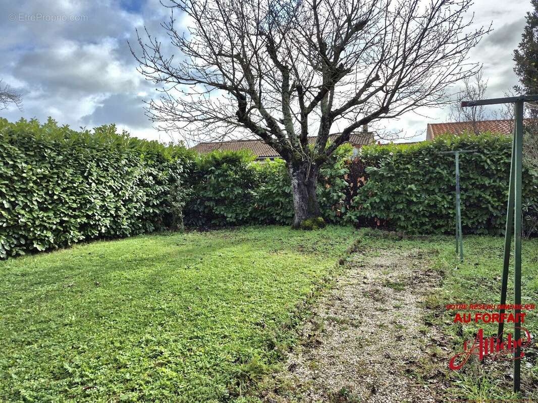 Maison à CASTELGINEST