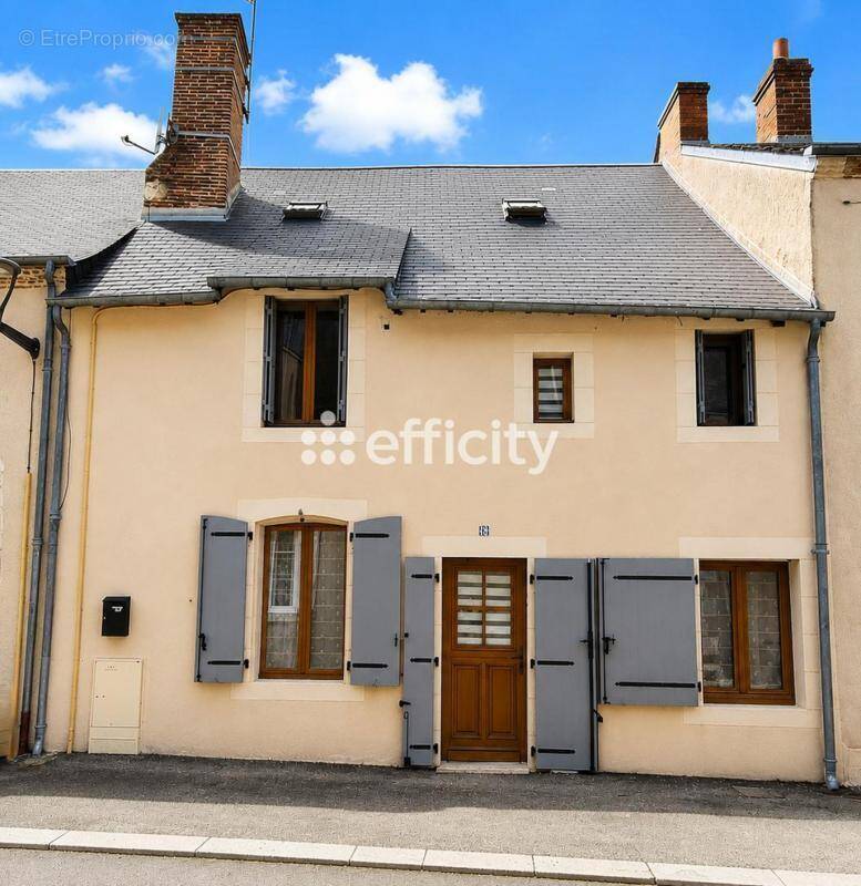 Maison 148 m² à Saint-Laurent-Nouan  - photo 1