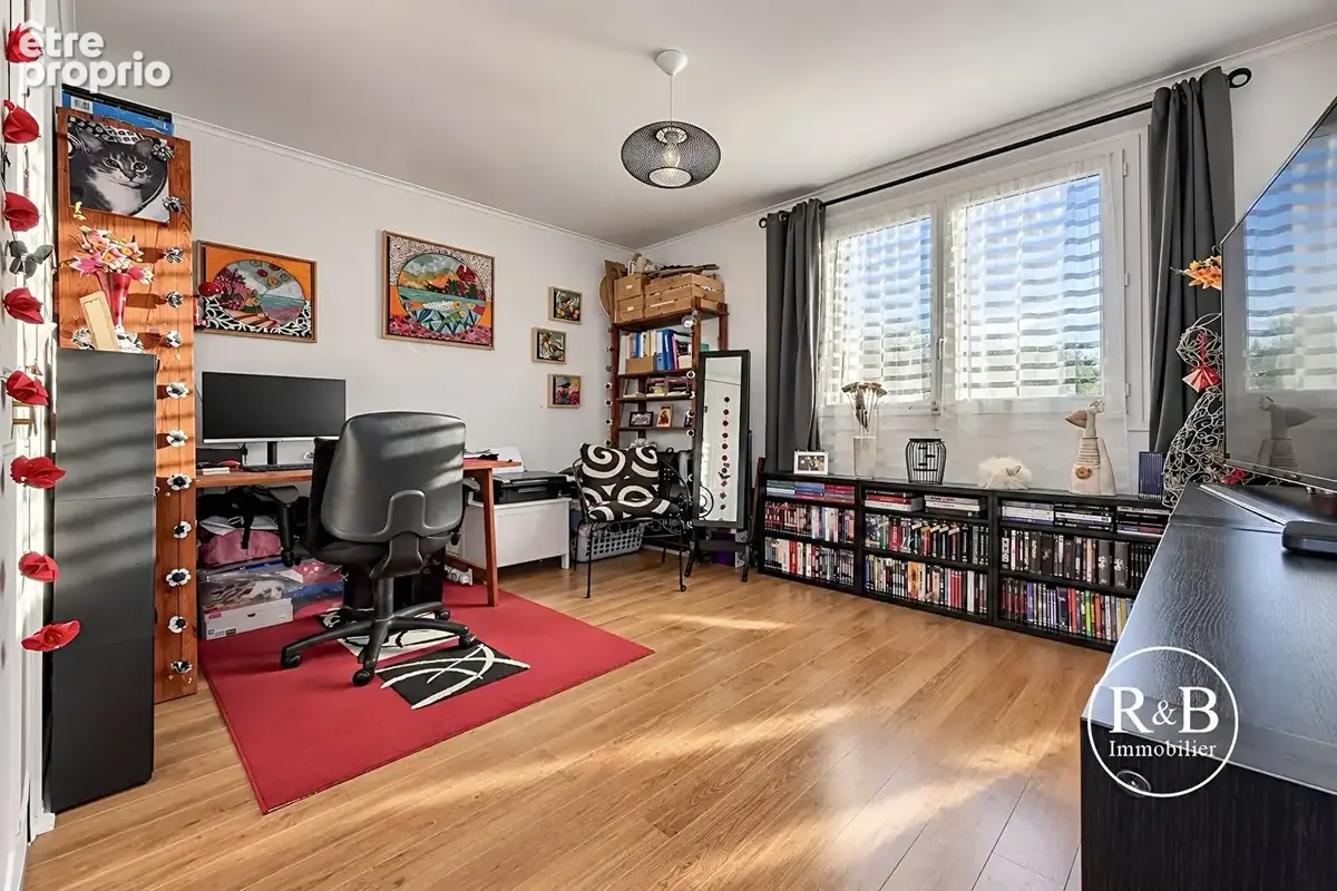 Appartement Les Clayes Sous Bois 5 pièce(s) 83 m2 - photo 8