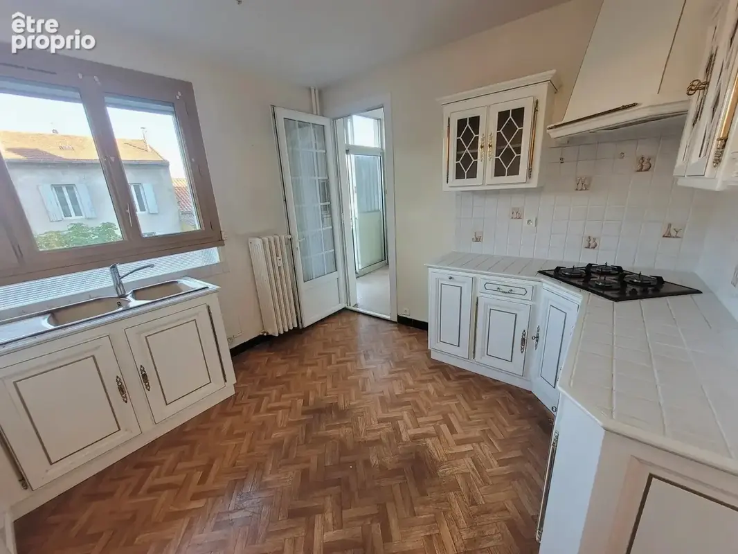 Appartement proche gare avec parking et garage - 3 pièces - 70 m² - photo 6