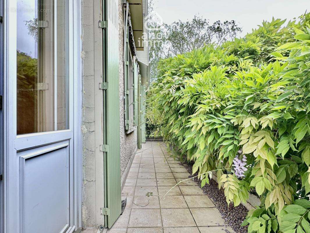 Maison de charme des années 30 à vendre L'Isle d'Espagnac - photo 16