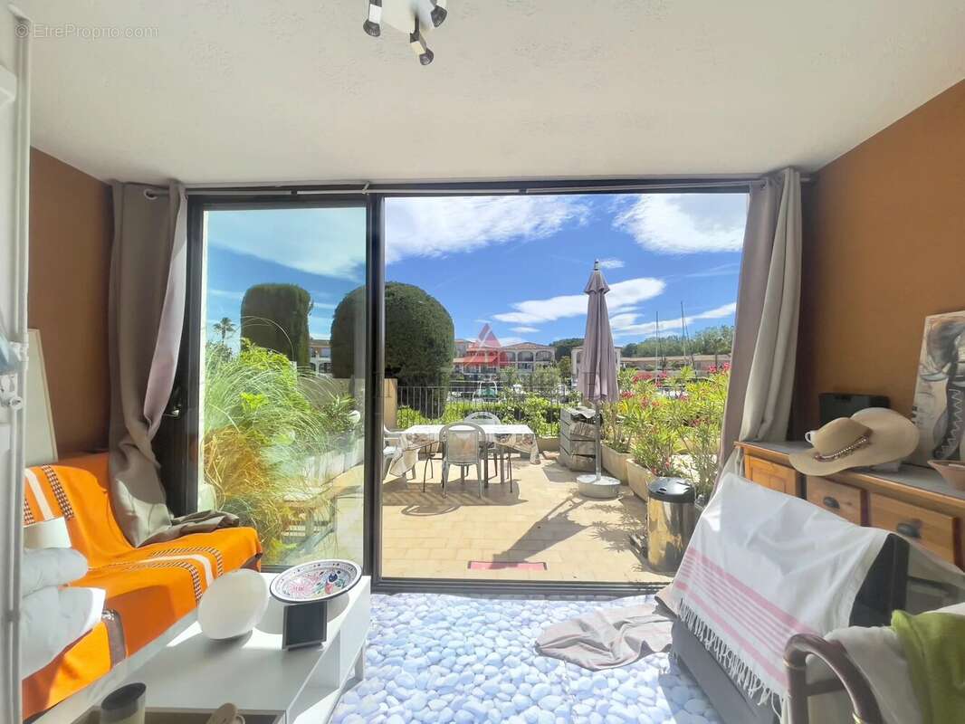 Appartement à COGOLIN