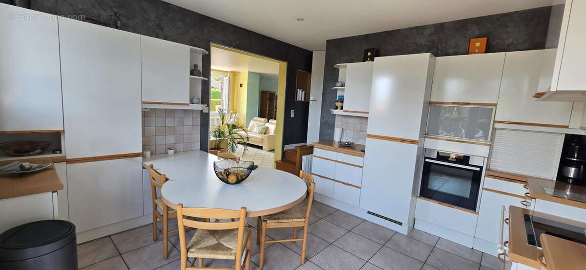 Maison à CRECHES-SUR-SAONE