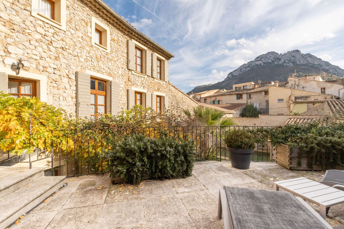 Maison à BUIS-LES-BARONNIES