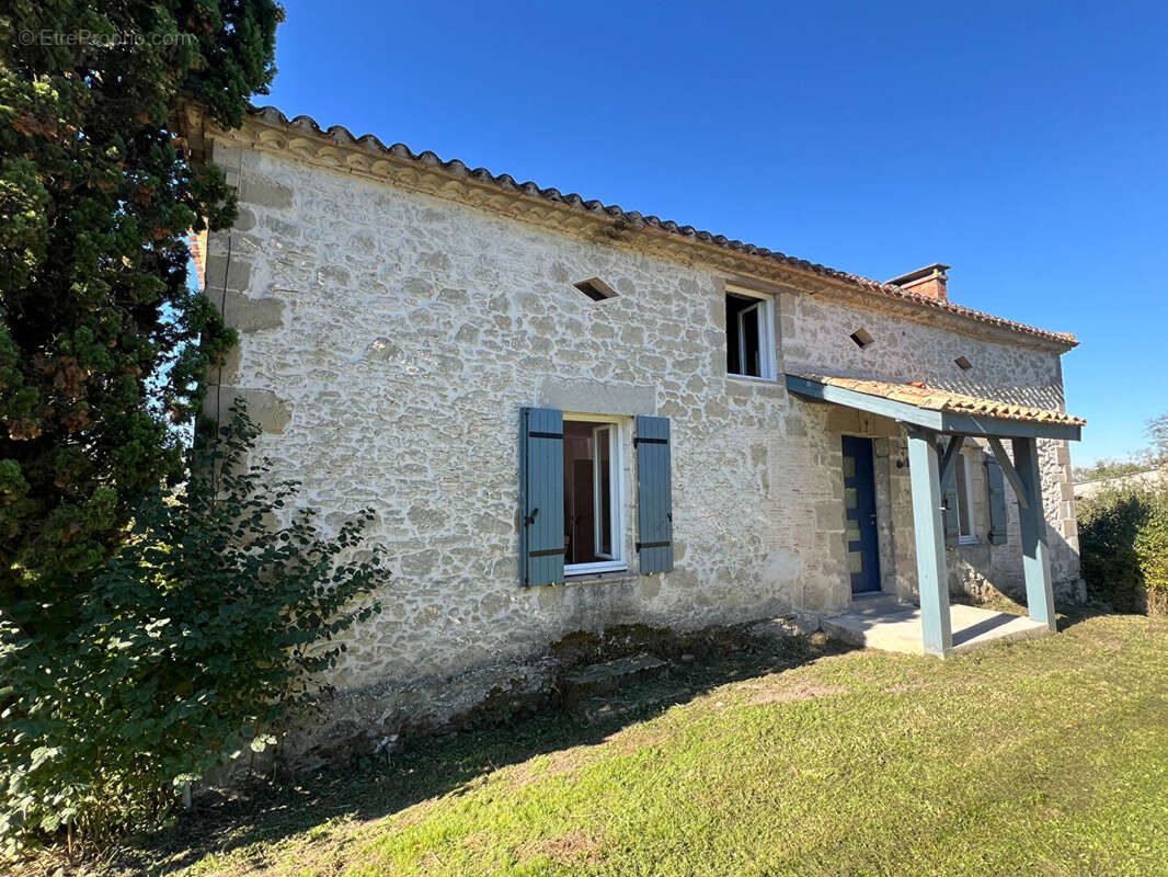 Maison en pierre avec jardin, secteur Cancon - photo 3