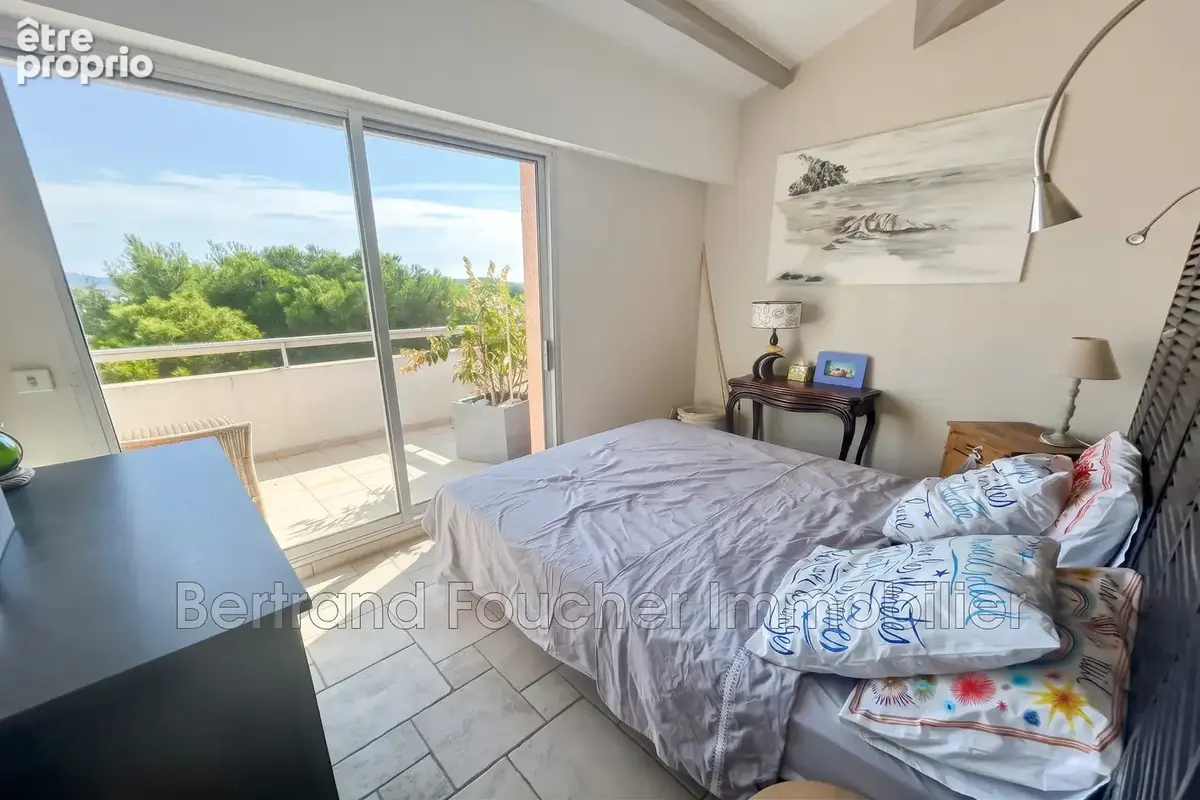 Appartement 4 pièces 61 m² à vendre à Cavalaire-Sur-Mer (83240) - photo 9