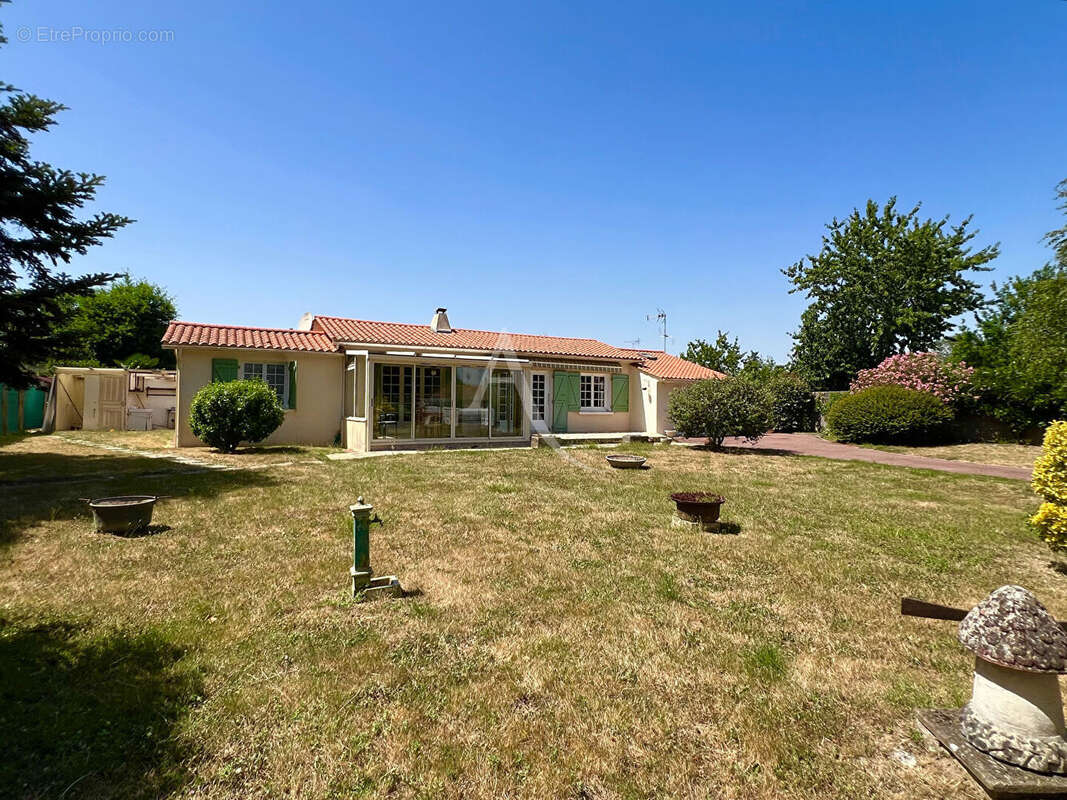 Maison Saint Hilaire La Foret 5 pièce(s) 114 m2 - photo 13