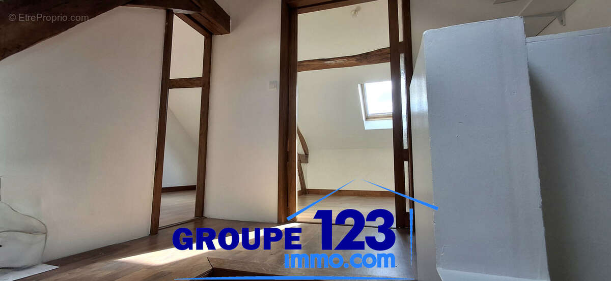Maison au centre d’Aillant-sur-Tholon avec courette. - photo 7