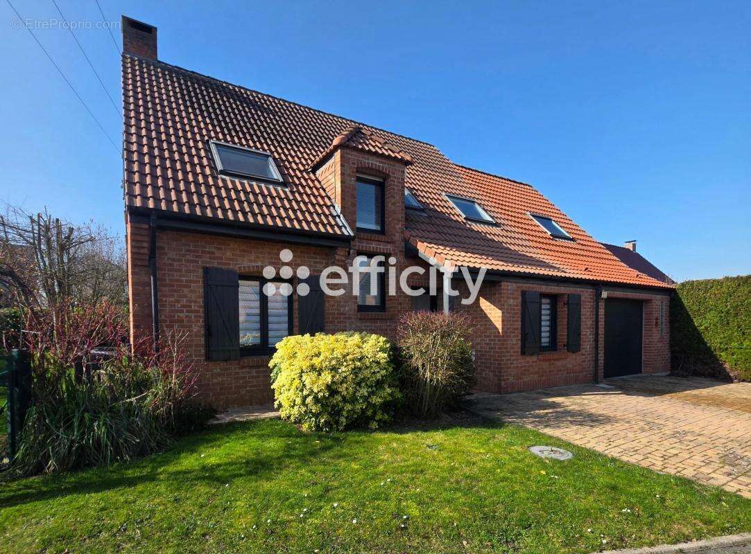 Maison à GONDECOURT