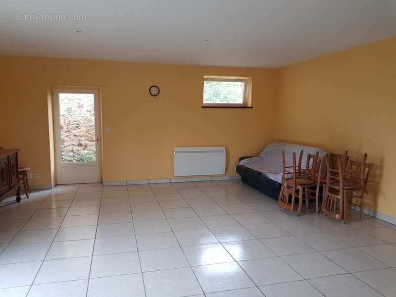 Maison à MONTMORILLON