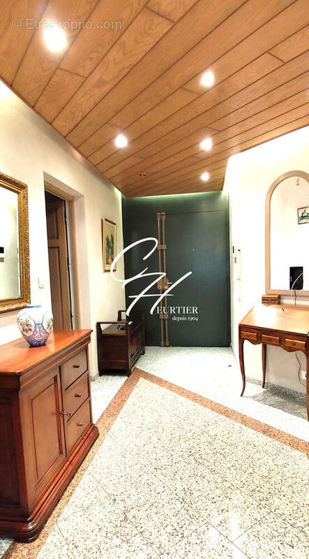 Appartement à MEYLAN