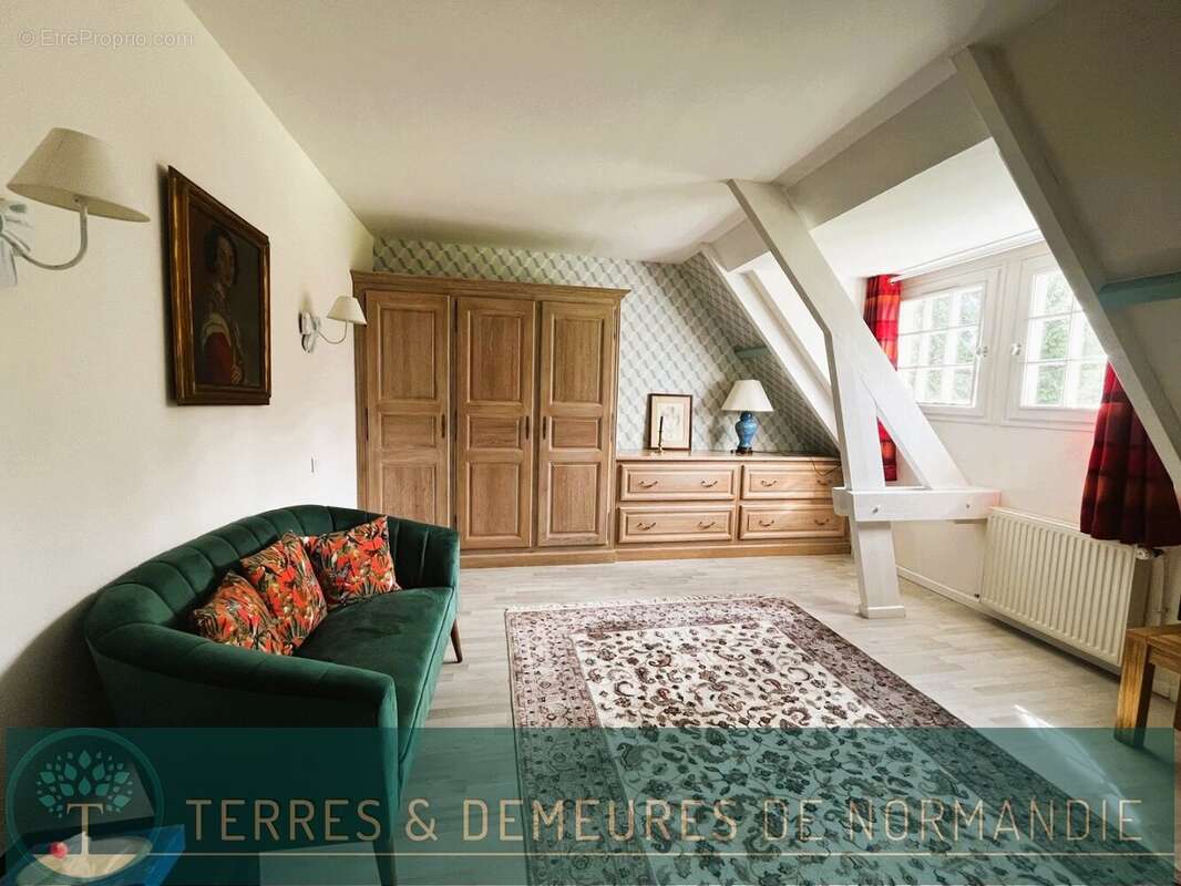 Maison à CORMEILLES