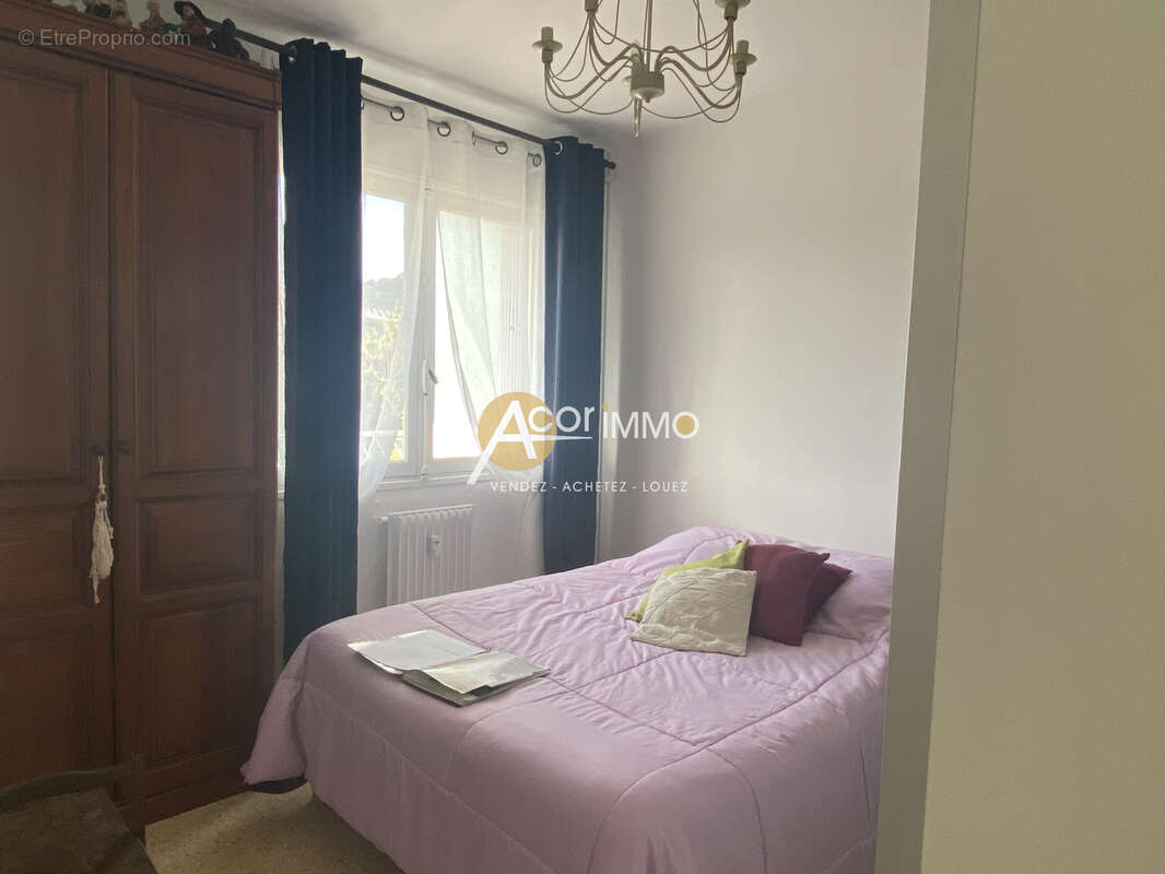 Appartement à SIX-FOURS-LES-PLAGES