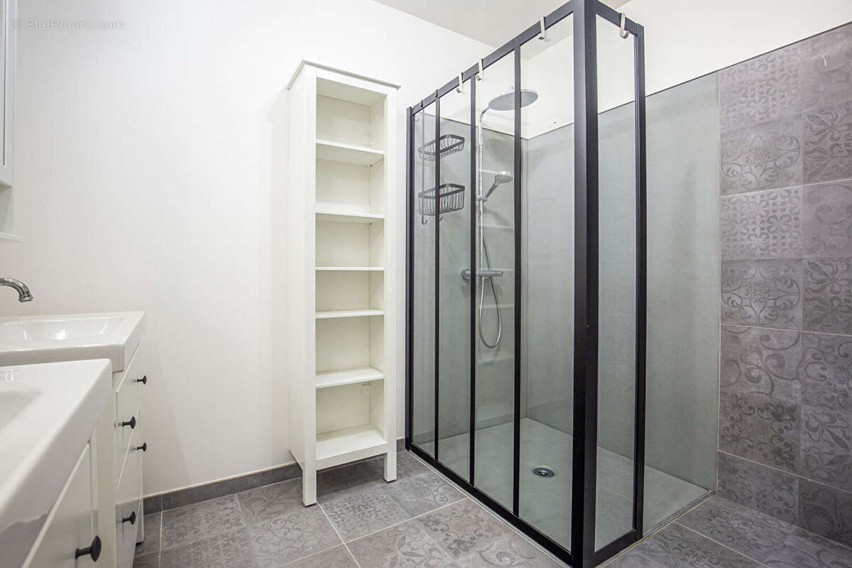 Agence immobiliere laforet - annecy-le-vieux - "sakura" - appartement t5 de 183,20m² - terrasses - cave - place de stationnement - photo 14