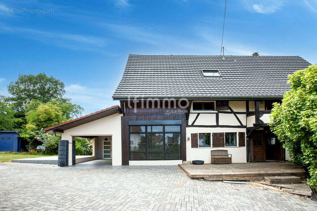 Cachet Historique & Volumes Hors Normes (283 m²) - photo 11