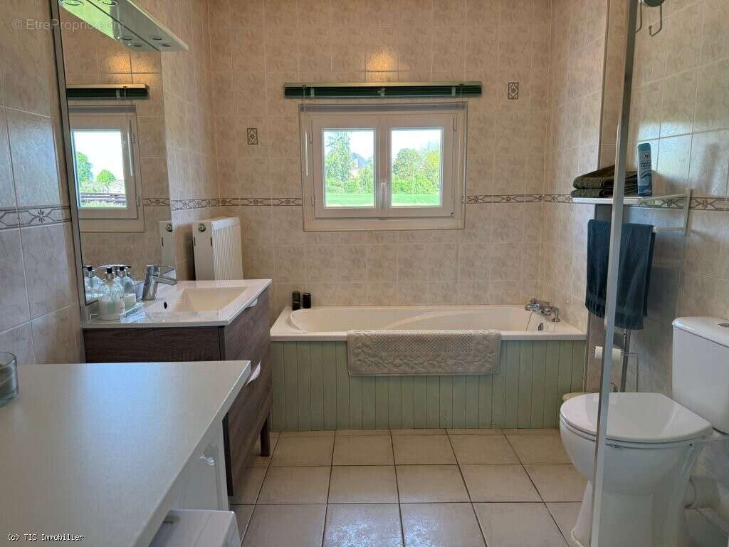 Longère de Charme XIX? Avec Piscine Chauffée et 4 Chambres - photo 13