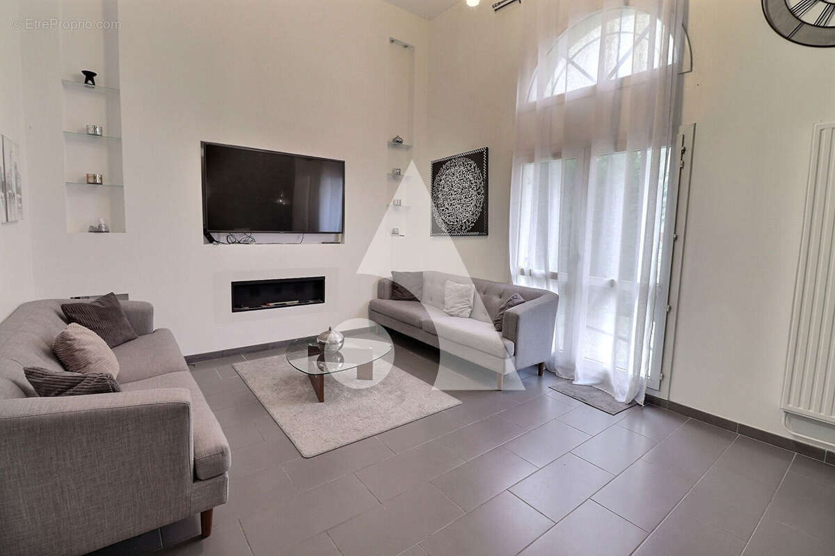 Maison à SAINT-OUEN-L&#039;AUMONE