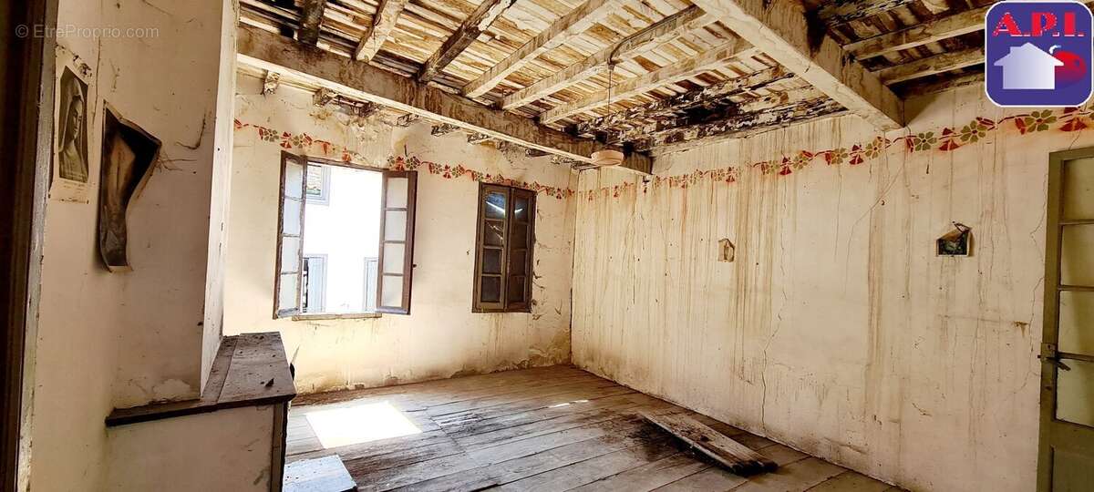 Maison à SAINT-YBARS