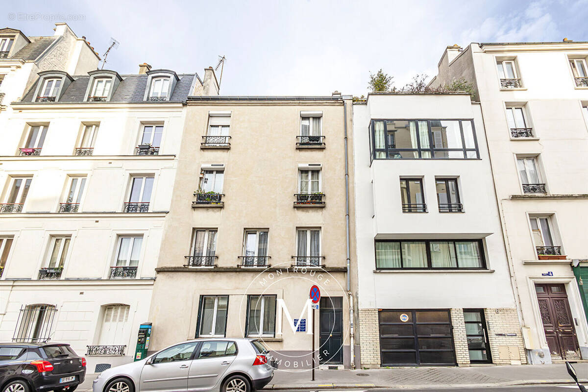 Appartement à PARIS-14E