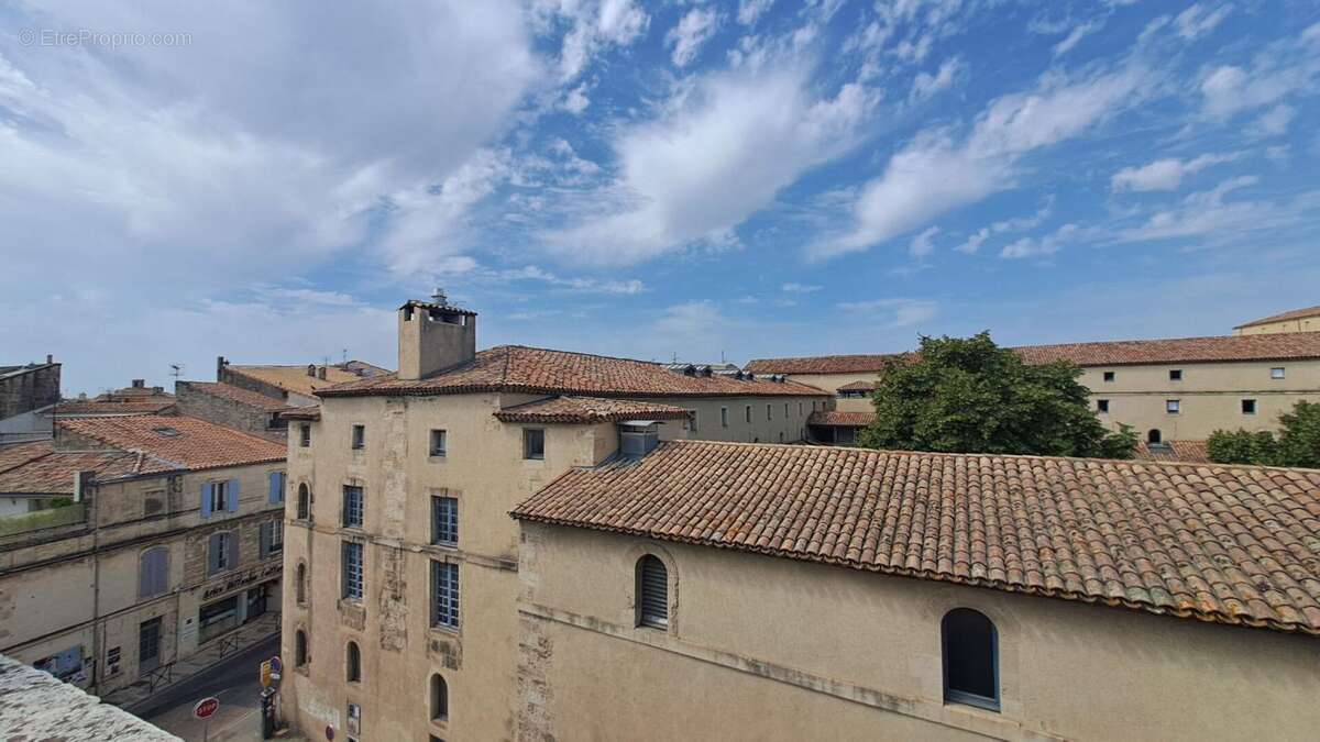 Immeuble Arles 9 pièce(s) 264 m2 - photo 15