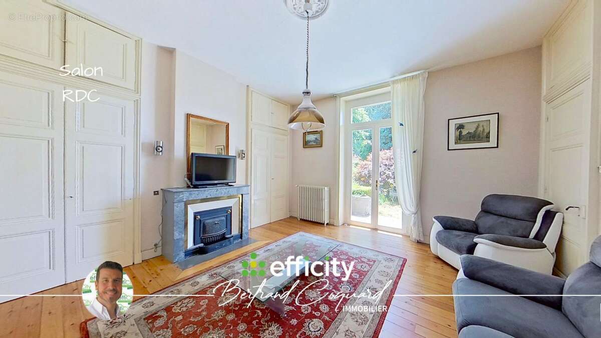 Maison 287 m² à Neronde  - photo 7