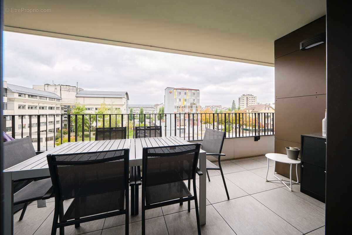 Appartement à ANNECY-LE-VIEUX